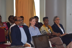 De hautes personalites de l'Ambassade, de l'USAID et d'Haiti a l'ecoute de M. Shukan